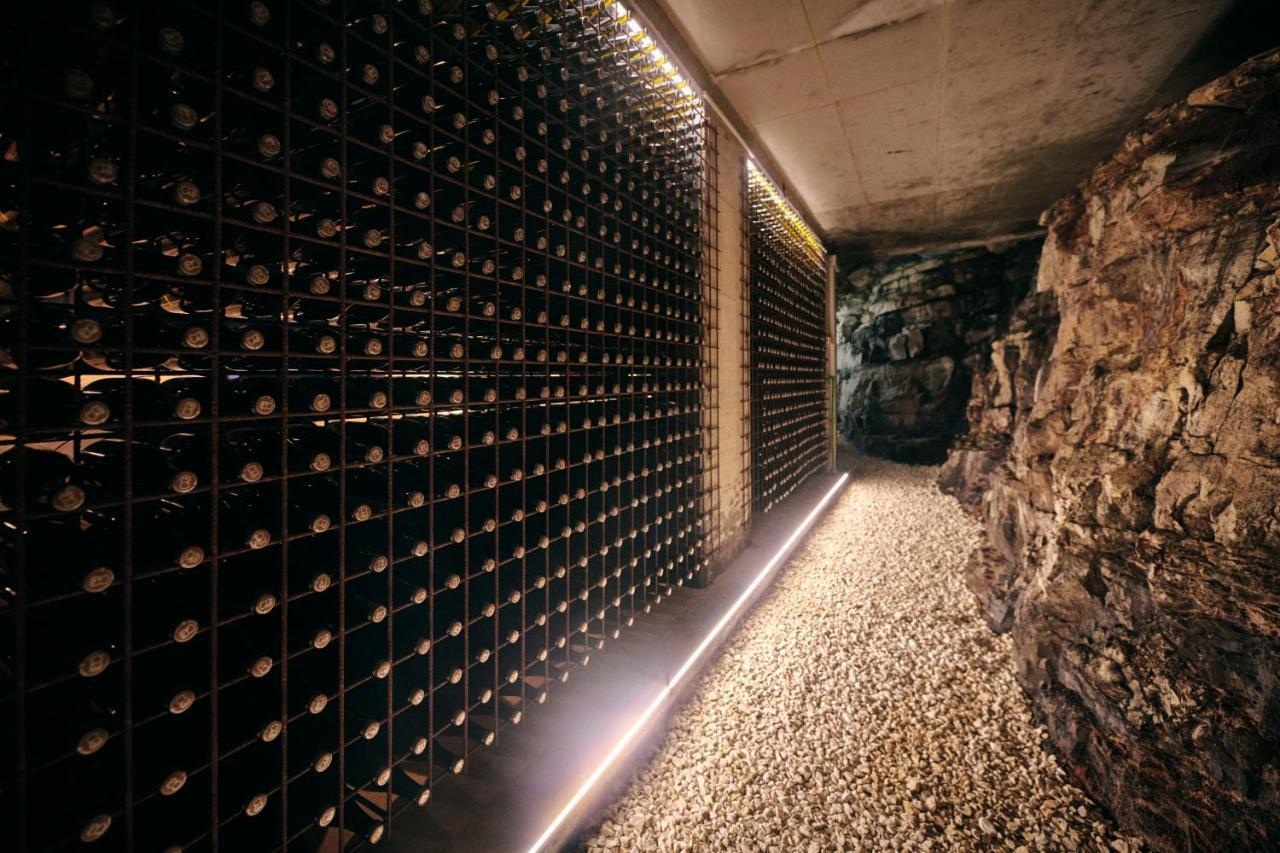 Winery Cuj Bed & Breakfast Vilanija Exterior photo